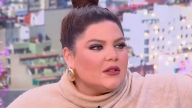 Δανάη Μπάρκα: &quot;Με έπιασε στα πράσα η μαμά μου -  Είχα νιώσει αμήχανα&quot;