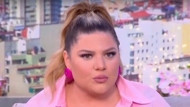 H Δανάη Μπάρκα αποκάλυψε τη συνομιλία που είχε με τη Δέσποινα Βανδή για την περιπέτεια υγείας του Βασίλη Μπισμπίκη