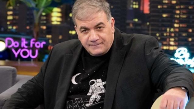 Η πρώτη βραδινή έξοδος του Δημήτρη Σταρόβα μετά τη σοβαρή περιπέτεια της υγείας του