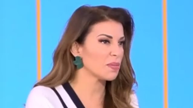 Η αποκάλυψη της Ελένης Χατζίδου για δημοφιλή τραγουδιστή: "Άπλωσε το χέρι του, με έπιασε χαμηλά, δεν έχω τη δύναμη να πω το όνομά του"