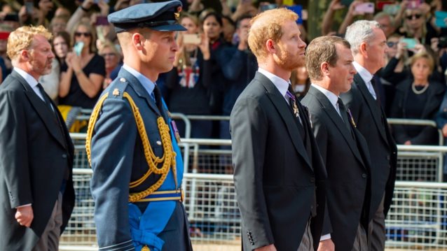 Παγωμένο reunion για Χάρι και Γουίλιαμ: Δεν αντάλλαξαν ούτε βλέμμα - H αμηχανία τους ανάμεσα στον κόσμο