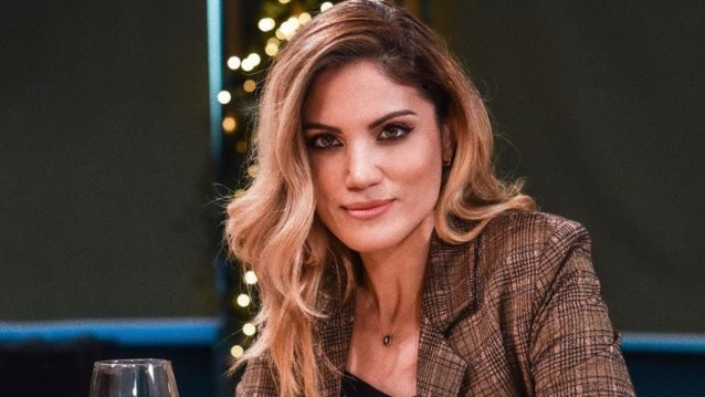 Η Μαίρη Συνατσάκη αποκαλύπτει για την πρώτη της ερωτική επαφή: &quot;Μετά από 2,5 εβδομάδες χωρίσαμε&quot;