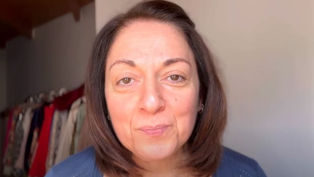 Καταπέλτης η Σοφία Μουτίδου: &quot;Τώρα κολλήσατε ότι δεν είμαστε έτοιμοι να δεχτούμε την τεκνοθεσία των ομοφυλόφιλων;&quot;