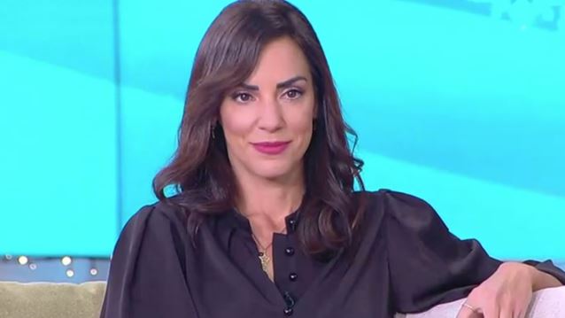 Ελισάβετ Σπανού: "Δεν μπορώ να πάρω τα πόδια μου, μου πέφτουν τα μαλλιά"