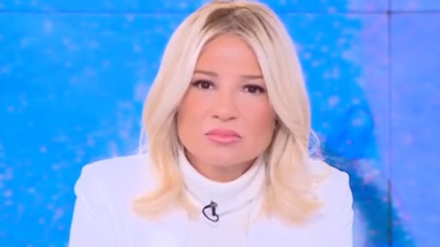 Αντέδρασε η Φαίη Σκορδά: "Δεν είμαστε αναίσθητοι, είμαστε παγωμένοι"