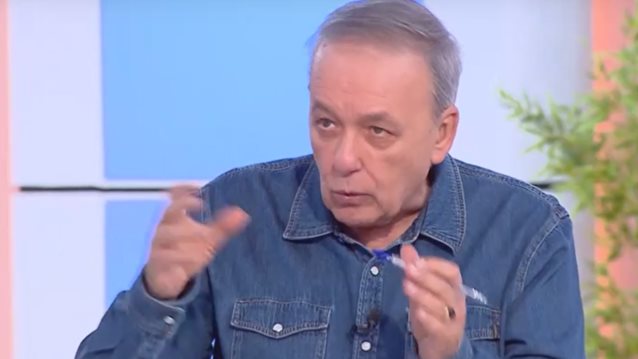 Ανδρέας Μικρούτσικος &quot;Μερικοί Light, όνομα και πράγμα μας πάνε πίσω&quot;