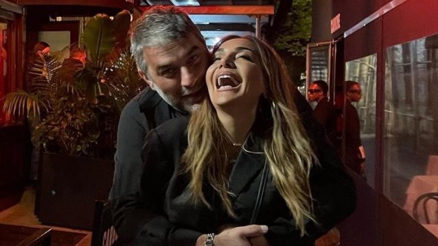 Ο Βασίλης Μπισμπίκης αποκάλυψε πως θα περάσει τα Χριστούγεννα με την Δέσποινα Βανδή και τα παιδιά της