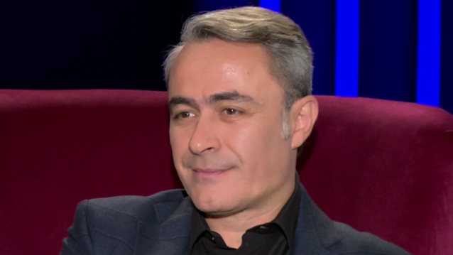 Θανάσης Κουρλαμπάς: &quot;Αντισταθήκαμε σε κάτι στο οποίο δεν είχε αντισταθεί κανείς άλλος και τελικά πληγώσαμε το παιδί μας&quot;