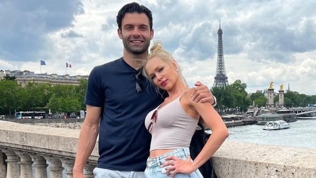 Βίκυ Κάβουρα &amp; Γιώργος Τζαβέλλας | Αυτό είναι το φύλο του μωρού που περιμένουν