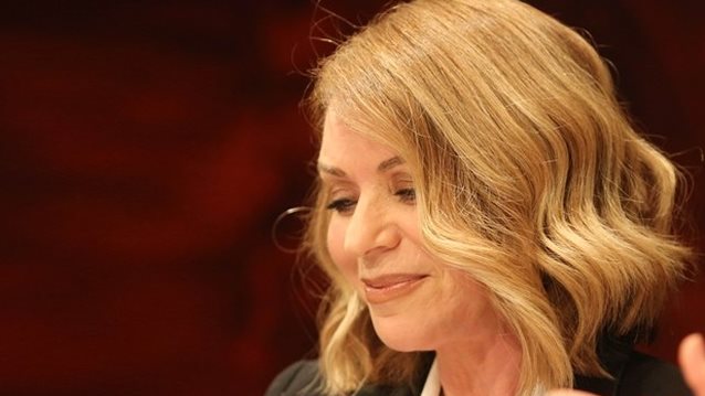 Έλλη Στάη: &quot;Ανήκω σε μια γενιά που έπρεπε να ήμουν σκληρή - Ήταν απαραίτητο ένα προσωπείο σκληρό και αδιαπέραστο&quot;