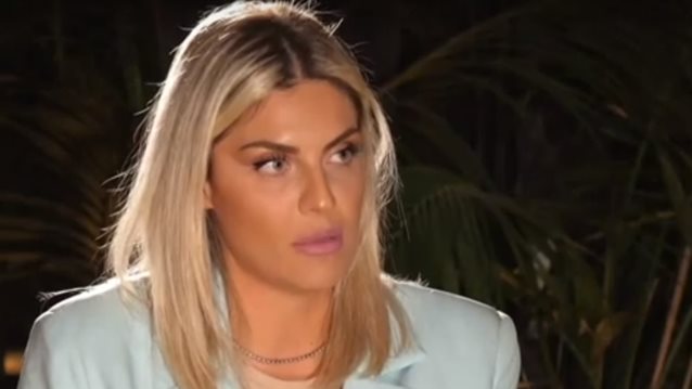 Κρίστη Καθάργια: &quot;Ο γιος μου ήρθε όταν ήμουν 24, με το ένα χέρι τον κοίμιζα και με το άλλο έγραφα την πτυχιακή μου&quot;