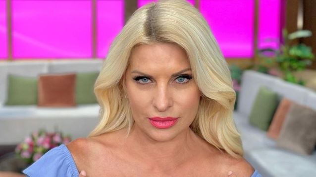 &quot;Η Ελένη Μενεγάκη είναι αγέραστη, το τηλεοπτικό της στιλ είναι πασέ και πιο λαϊκό&quot;