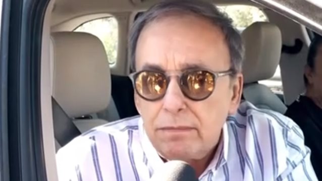 Ανδρέας Μικρούτσικος: "Να στείλω την αγάπη μου στη Βίκυ Σταυροπούλου! Φιλάκια​​​​​​​"