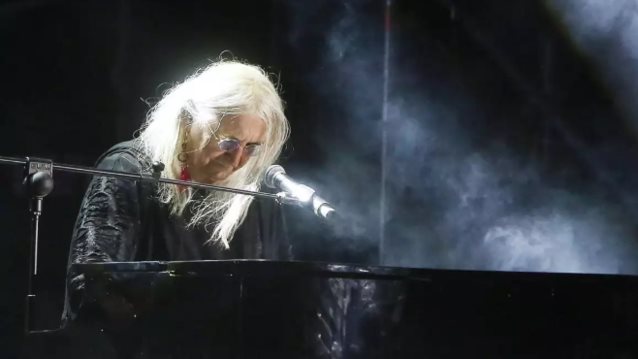 Διαψεύδει o Νίκος Καρβέλας πως θα είναι υποψήφιος στις Ευρωεκλογές