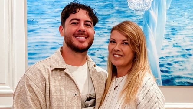 Ο ξέφρενος χορός της Σοφίας Αλιμπέρτη με τον γιο της, Μιχαήλ σε νυχτερινή τους έξοδο - Βίντεο