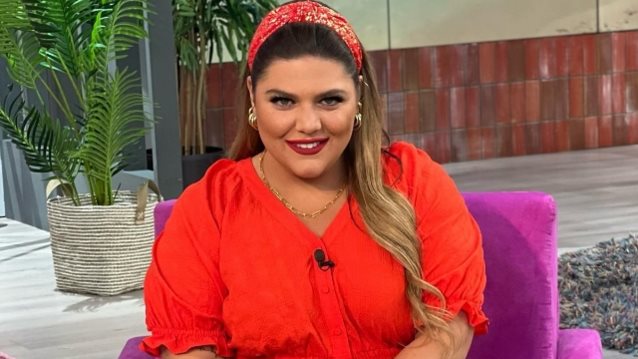 Η Δανάη Μπάρκα αποκαλύπτει αν συνεχίζει στο Mega και την επόμενη τηλεοπτική σεζόν