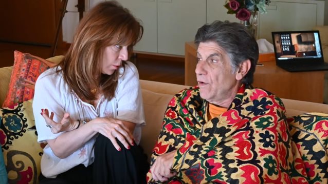 Δήμητρα Παπαδοπούλου και Γιάννης Μπέζος αναβίωσαν τους &quot;Απαράδεκτους&quot; μετά από 31 χρόνια - Απολαυστικό βίντεο