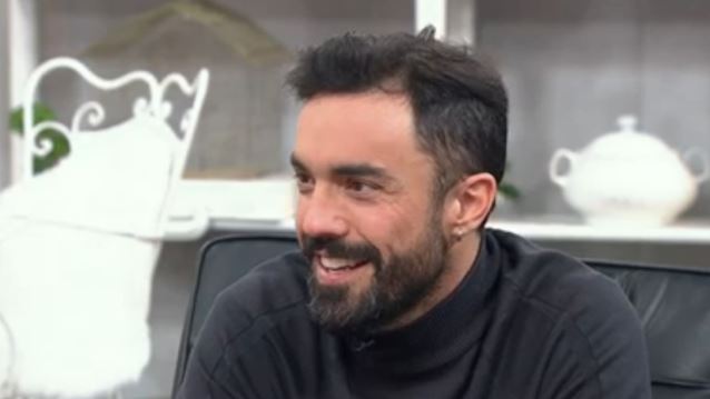 Δημήτρης Κουρούμπαλης: "Αν κάνεις επιτυχία, υπάρχεις. Αν δεν κάνεις επιτυχία, σου λένε 'έχουμε πολύ καιρό να σε δούμε στην τηλεόραση'"