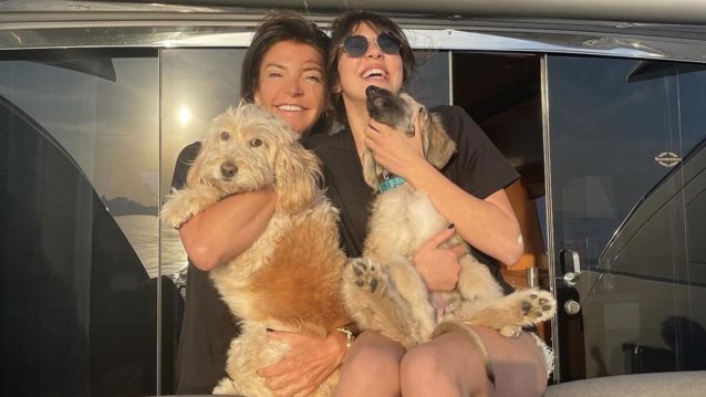 Η κόρη της Μαρίνας Βερνίκου, Ντεμήλια Καμπουρίδη αποφοίτησε από το Κολέγιο Αθηνών