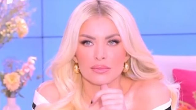 Κατερίνα Καινούργιου: "Η Μαγγίρα είπε ότι θέλει να κάνει κάτι διαφορετικό και η εκπομπή έχει γίνει σκληρό gossip, συνέχεια ασχολείται με εμάς"