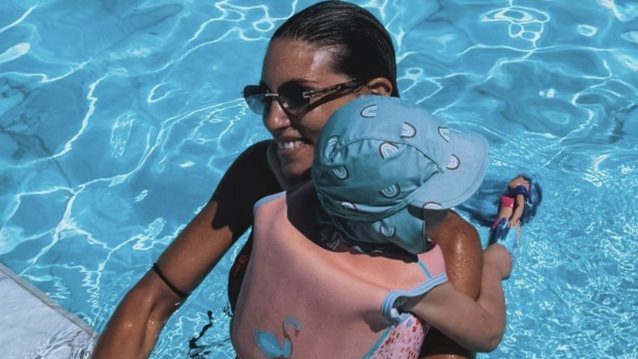 Νέες φωτογραφίες από τις διακοπές της Αθηνάς Οικονομάκου με τα παιδιά της σε υπερπολυτελές ξενοδοχείο