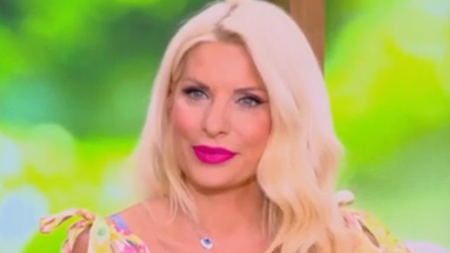 &quot;Πάγωσε&quot; η Ελένη Μενεγάκη με την ατάκα συνεργάτιδας της: &quot;Μην τα πεις αυτά, πάμε σε διαφημίσεις!&quot;