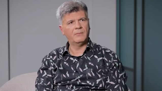 Η απάντηση του Φοίβου Δεληβοριά για τη χρηματική του αμοιβή στην αλλαγή χρόνου στο Σύνταγμα