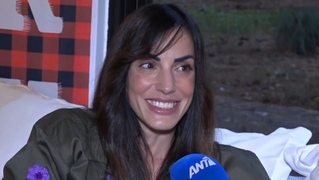 Η Ελισάβετ Σπανού απαντά για τον πατέρα του παιδιού της: "Υπό μία έννοια είμαι μονογονεϊκή οικογένεια"