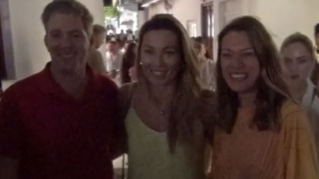 Μαριέττα Χρουσαλά, Λέων Πατίτσας &amp; Βίκυ Καγιά συναντήθηκαν στη Μύκονο