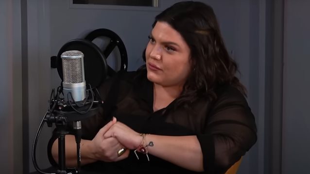 Δανάη Μπάρκα: "Νιώθω ανασφάλεια να βγω έξω με το αγόρι μου"