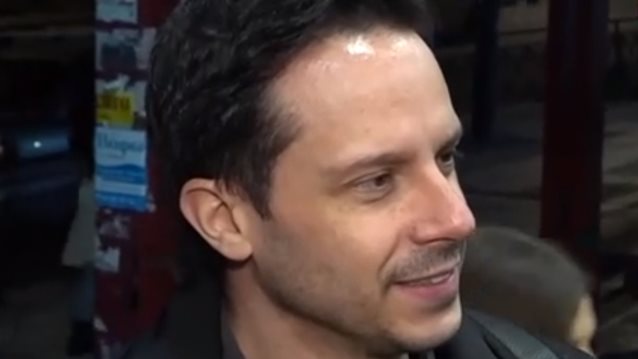 Καταπέλτης ο Δημήτρης Μακαλιάς: "Ας απέχουν όσοι δεν τους αρέσει η τηλεόραση μπας και γίνει καλύτερη"