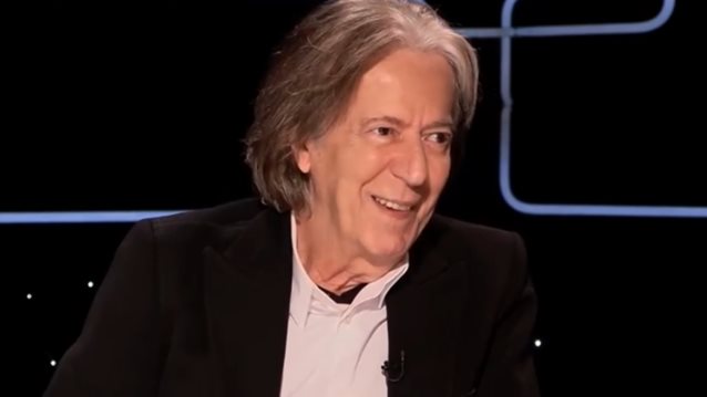 Κώστας Τουρνάς: &quot;Μπήκε με πλάγιους τρόπους στην οικογένειά μας και μας μπέρδεψε&quot;