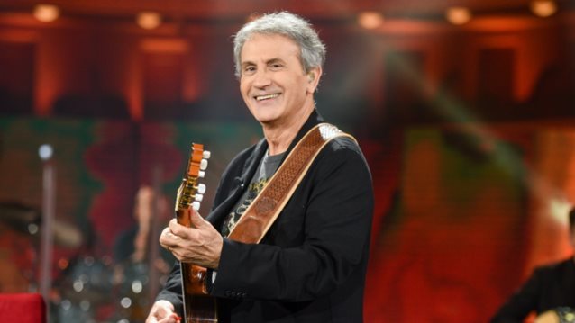 Θύμα διαδικτυακής απάτης ο Γιώργος Νταλάρας