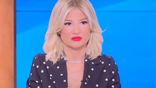 Σοκαρισμένη η Φαίη Σκορδά με την αποκάλυψη στον αέρα της εκπομπής της