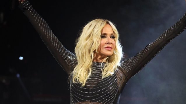 Η Άννα Βίσση με κούρεμα μοϊκάνα | Το νέο look που την έκανε πραγματικά αγνώριστη