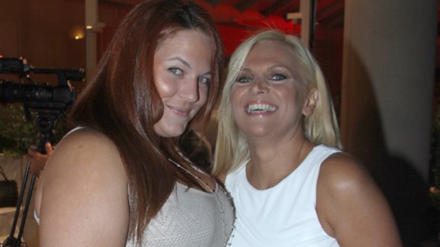 Η κόρη της Χριστίνας Λαμπίρη απαντά για πρώτη φορά στις δηλώσεις του Νίκου Μουρατίδη για εκείνη και την μητέρα της