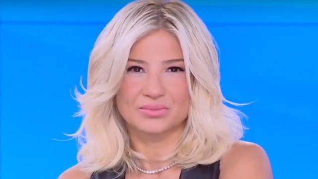 Φαίη Σκορδά: "Μη με προκαλείς, γιατί ξέρεις άμα απασφαλίσω..."