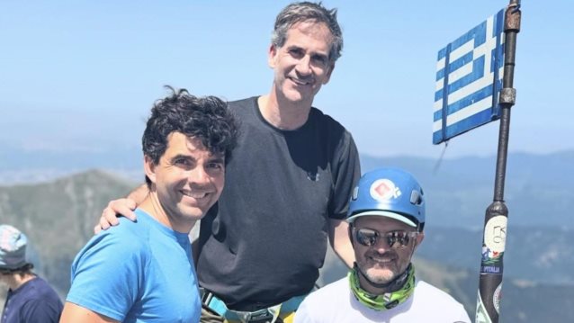 Οι φωτογραφίες του Κώστα Μπακογιάννη στην κορυφή του Ολύμπου