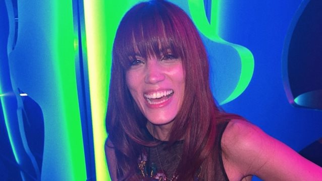 Η Μαίρη Συνατσάκη έγινε 40! Οι φωτογραφίες από το πάρτι στα μπουζούκια με τον Ίαν Στρατή &amp; το δημόσιο μήνυμα