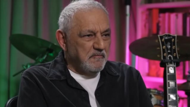 Νίκος Πορτοκάλογλου: &quot;Δεν ήταν βίος ανθόσπαρτος, φτάσαμε στο παρά πέντε του διαζυγίου&quot;