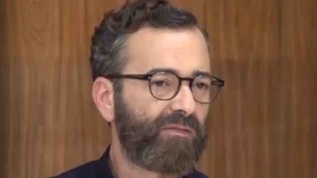 Ο Άγγελος Μπράτης δηλώνει παρών λίγο πριν την επιστροφή του GNTM