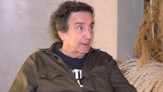 Άγγελος Παπαδημητρίου: &quot;Η απιστία είναι σαν να έφαγες κρυφά ένα γλυκό, αρκεί να προσέχεις να μην κολλήσεις τίποτα&quot;