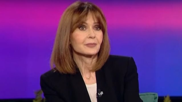 Κάτια Δανδουλάκη: &quot;Κάνει χραπ και μου κατεβάζει το μπλουζάκι, έφυγα και κλείστηκα στο καμαρίνι&quot;