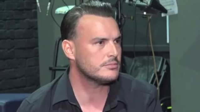 Σάκης Αρσενίου: "Ο αδελφός μου έχει αυτισμό, προκλήθηκε από ιατρικό λάθος μετά τη γέννησή του"