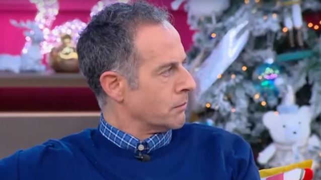 Άρης Καβατζίκης: "Βρισκόταν στο αυτοκίνητο με τρίτο πρόσωπο και η σύζυγος τους άκουσε γιατί έμεινε ανοιχτό το τηλέφωνο"