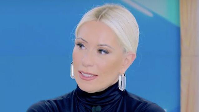 Η Μαρία Μπακοδήμου σε μία σπάνια προσωπική εξομολόγηση: &quot;Δε του το είπα ποτέ - Κουβαλάω αυτή την ενοχή&quot;