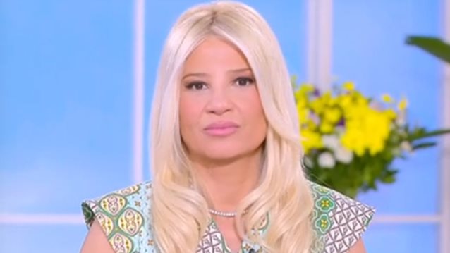 Φαίη Σκορδά: "Λέω τι θέλουν αυτοί οι άντρες μεσα στο σπίτι μου; Γιατί με κοιτάνε έτσι;"