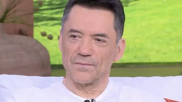 Θάνος Καλλίρης: &quot;Δεν θα πειράξει την καριέρα μου η μικρότερη φωτογραφία δίπλα στον Βέρτη&quot;