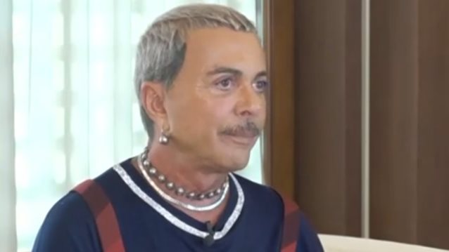 Η αποκάλυψη του Λάκη Γαβαλά για την προσωπική ζωή του: "Έχω σύντροφο πολύ νέο και με ζηλεύει"