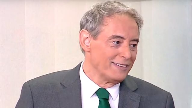 Γενέθλια στο πλατό για τον Ιορδάνη Χασαπόπουλο - Η on air αποκάλυψη για την ηλικία του